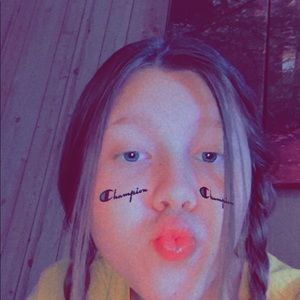 Meet your Posher, Brittney